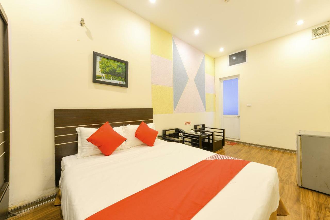 Oyo 279 West Lake Hotel Ханой Екстериор снимка