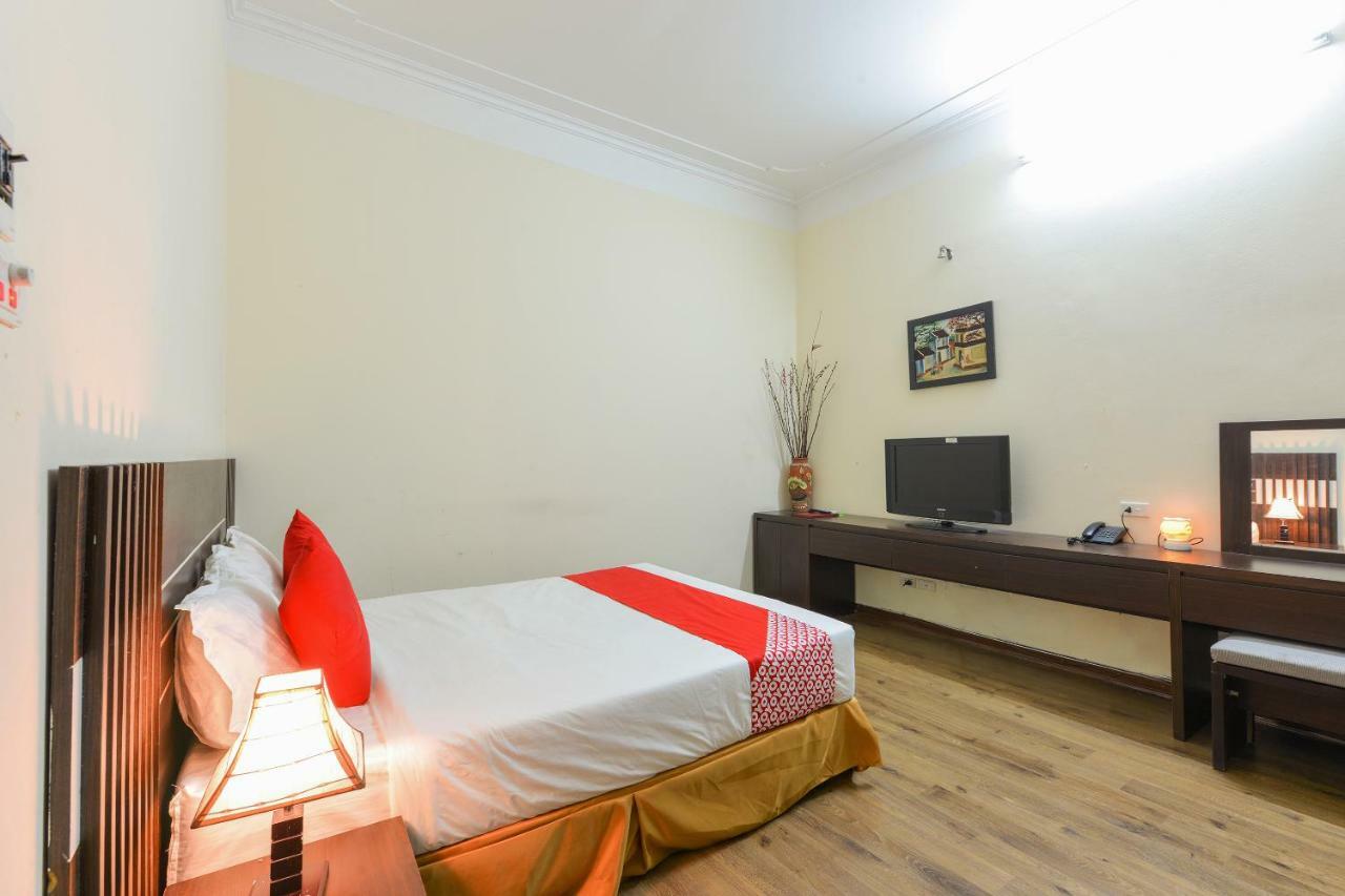 Oyo 279 West Lake Hotel Ханой Екстериор снимка