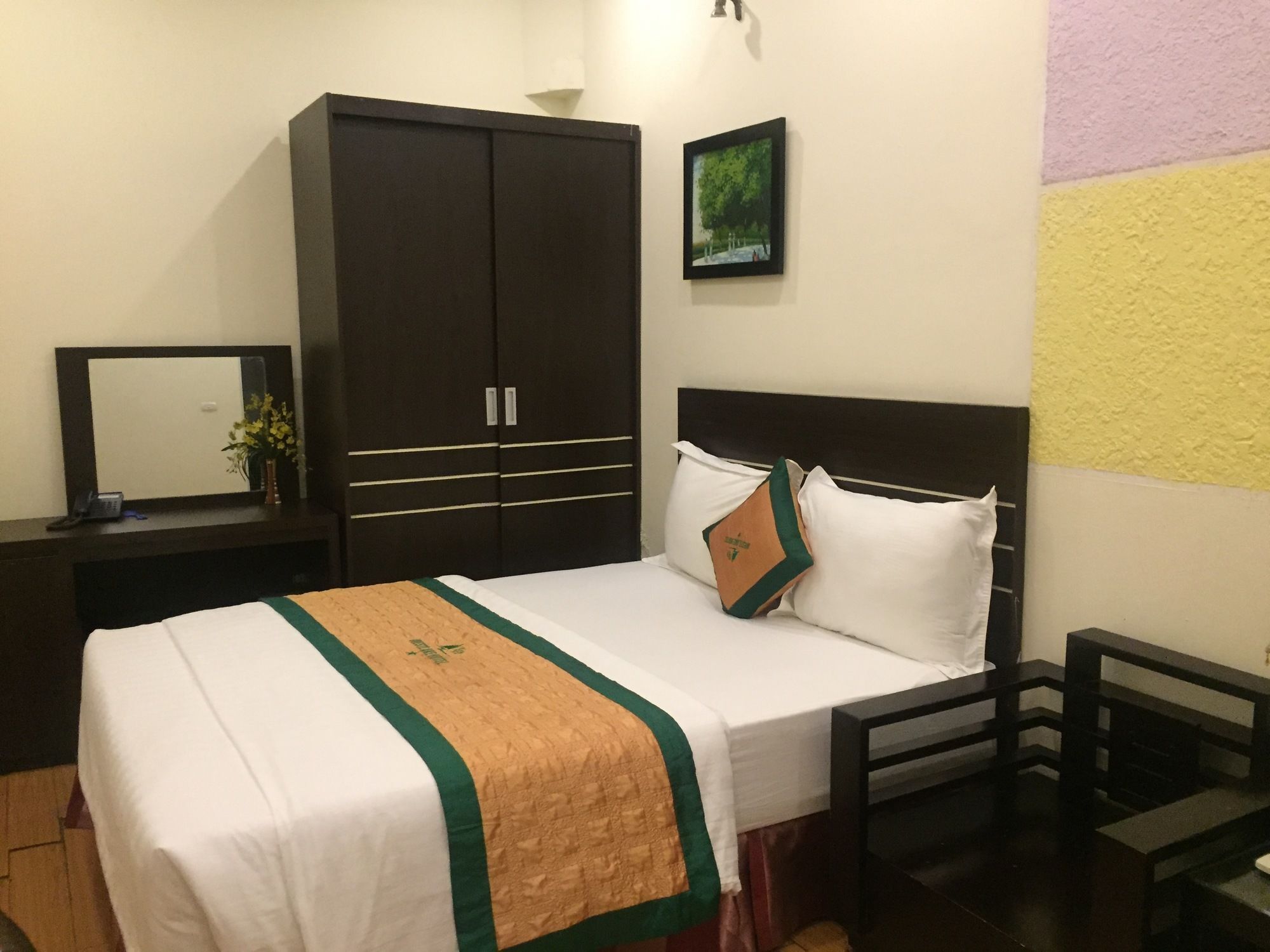 Oyo 279 West Lake Hotel Ханой Екстериор снимка